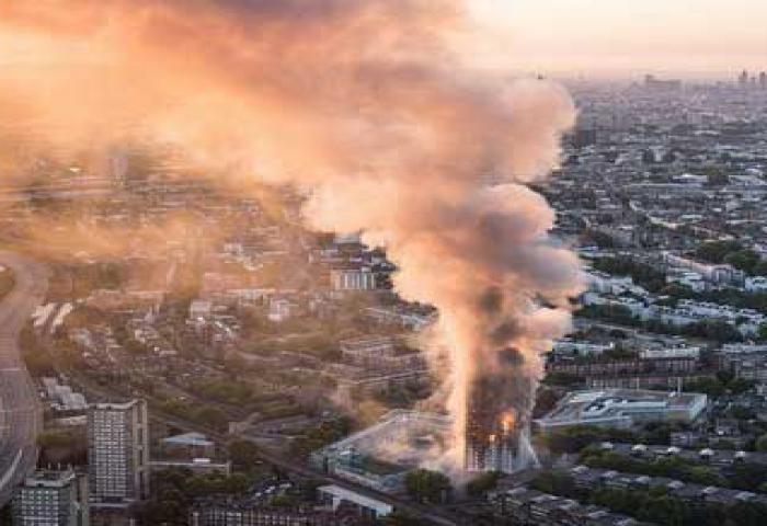 Tragedi Kebakaran Apartemen 24 Lantai di Inggris